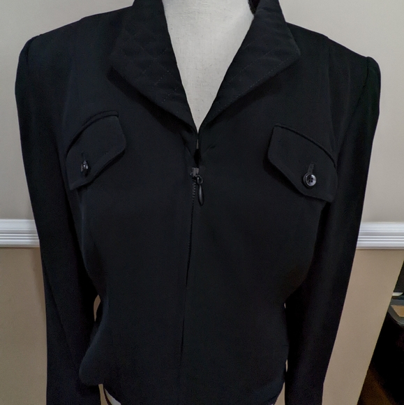Dana Buckman petites. Size 8 black Blazer. Quilt collar detail - Picture 7 of 7